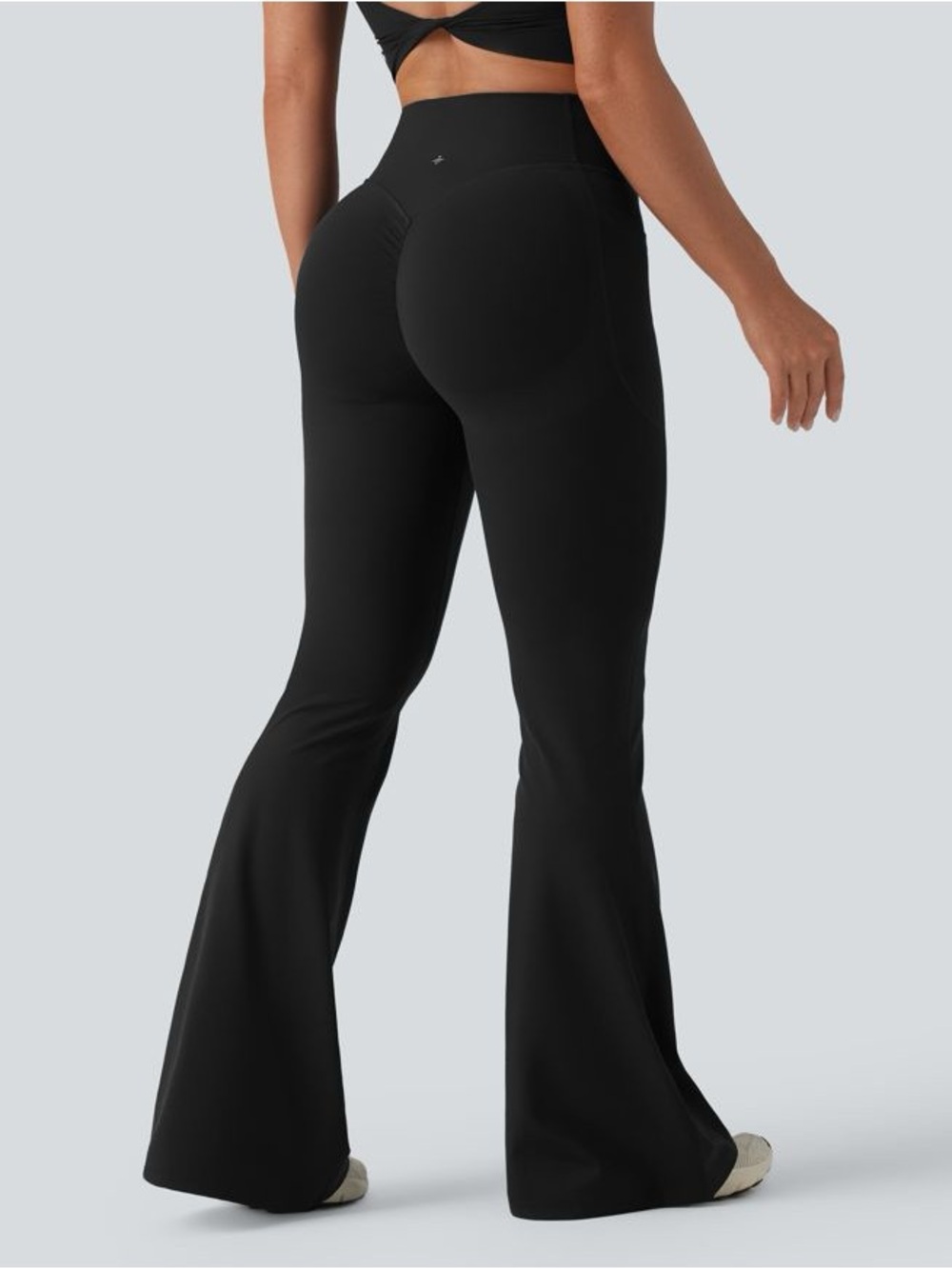 Halara — UltraSculpt Scrunch Butt Lifting Flare Leggings — Size Small Petite
